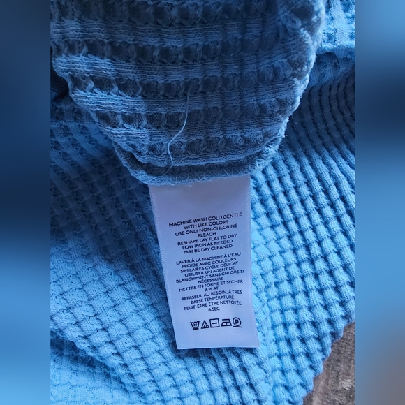 ✨ PILCRO S Anthropologie Waffle Knit Crop Tee | Blue | Effortless Coastal Casual - Picture 6 of 9